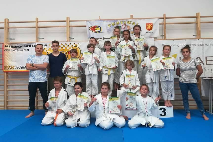 UKS 15 Krosno zdobywcą medali podczas Mistrzostw w Bytomiu i Festiwalu Sportu w Jaśle