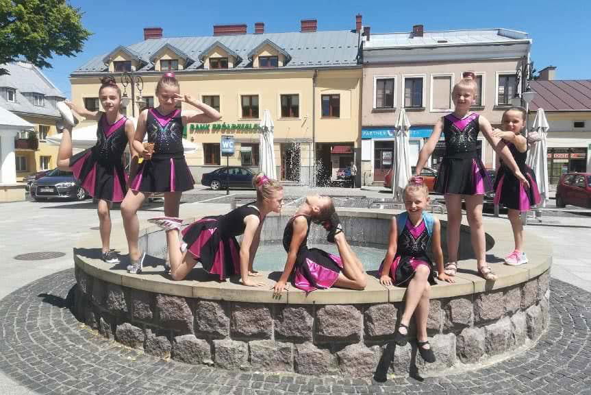 Dziewczynki wywalczyły podium na festiwalu tańca