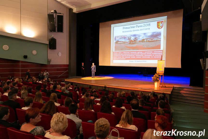 Prezydent wręczył nagrody najlepszym uczniom