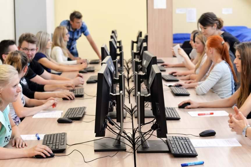 PWSZ w Krośnie wyróżniona certyfikatem Studia z przyszłością