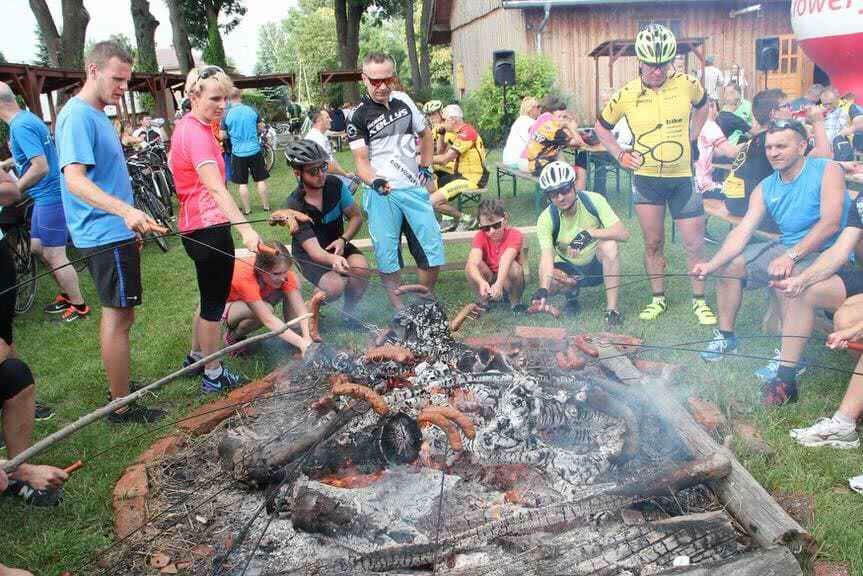 IV rajd rowerowy przejechał przez miejscowości Gminy Jedlicze