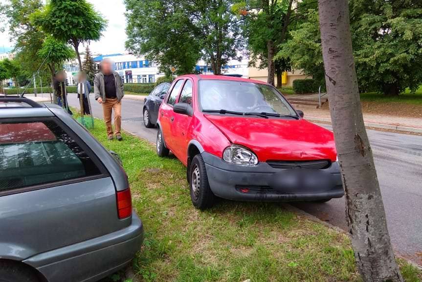 Kolizja trzech samochodów na "Guzikówce"