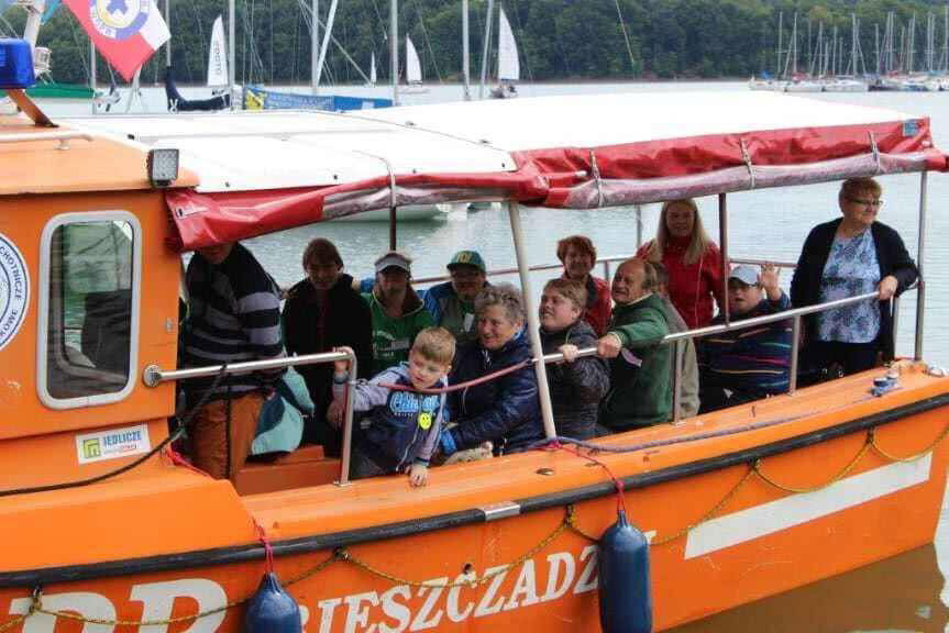 Rejs Żeglarsko - Turystyczny po Jeziorze Solińskim dla osób z niepełnosprawnoscią
