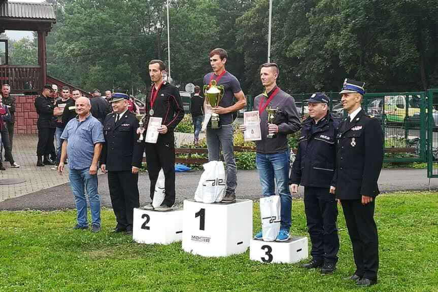 Strażacy z Krosna wzięli udział w biegach przełajowych