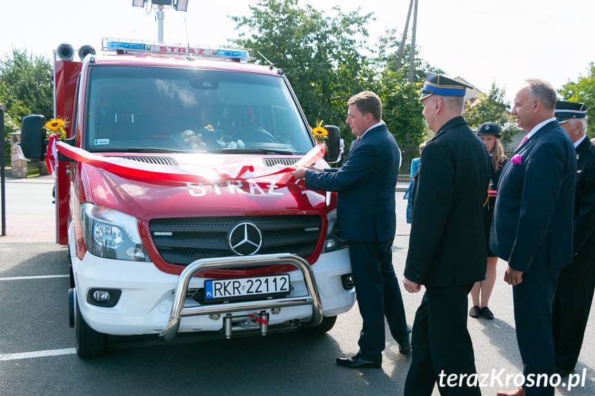 Ochotnicy z Łężan oficjalnie z nowym wozem