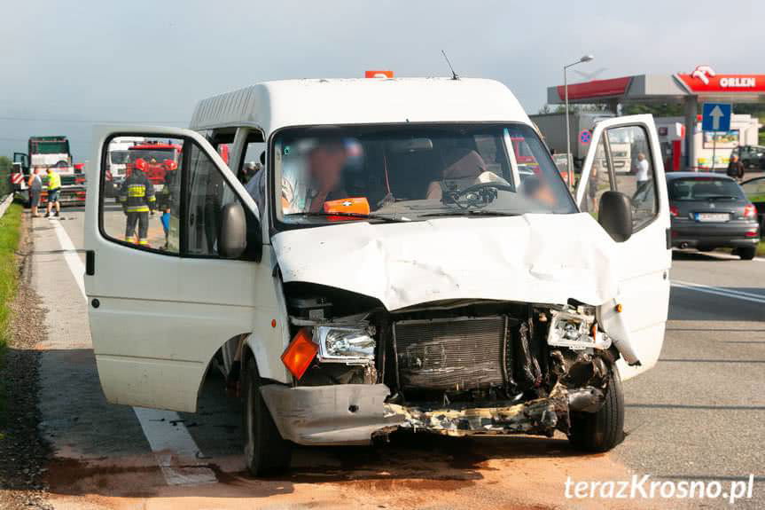 Wypadek w Barwinku, zderzenie dwóch samochodów