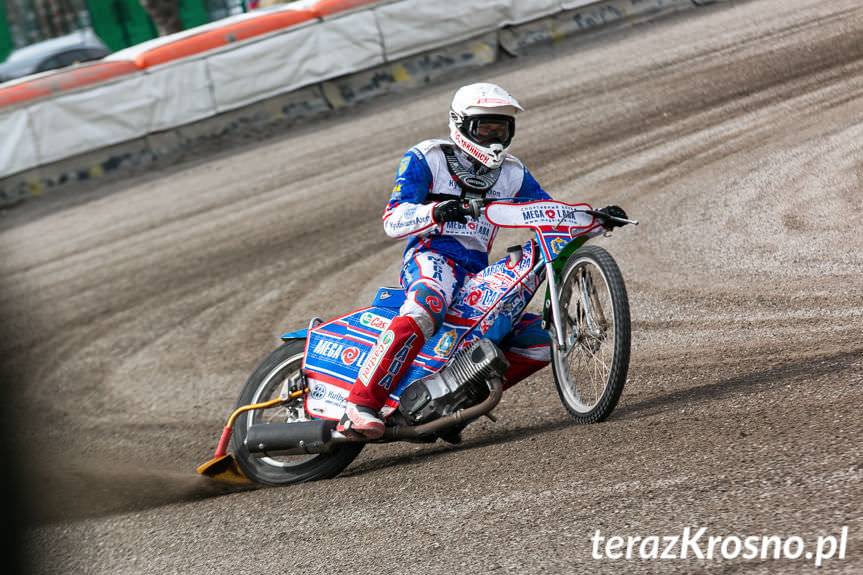 Porażka KSM Krosno na własnym torze 39:51