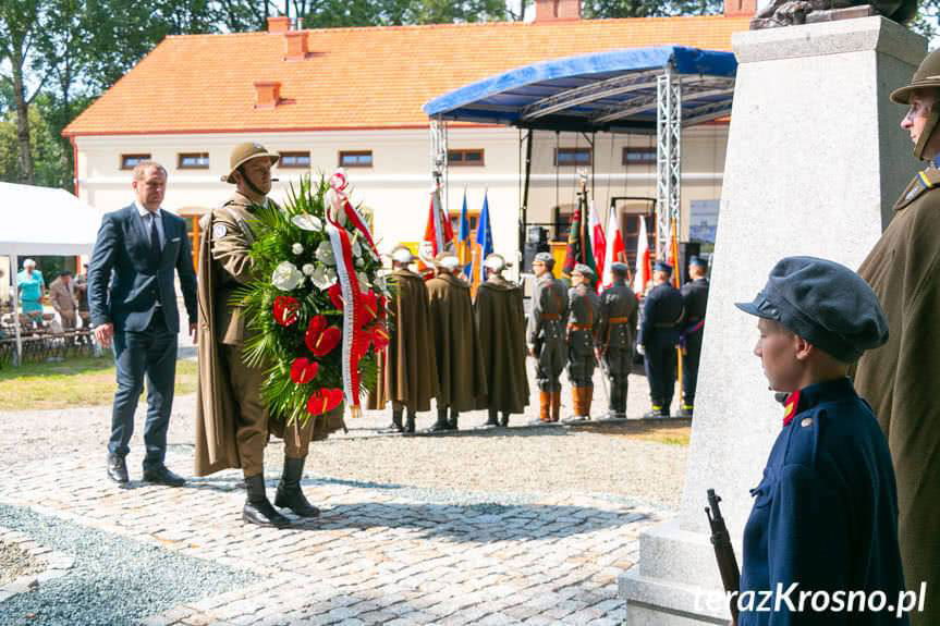 W Ustrobnej odsłonięto pierwszy pomnik na Szlaku Orląt Lwowskich