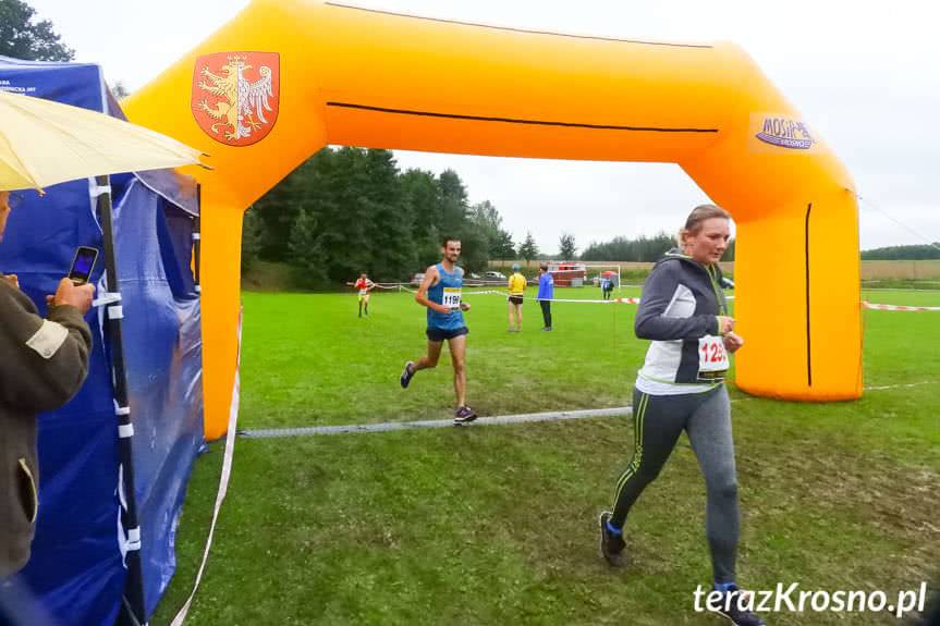 Dzień Siekiernika. Pogoda nie odstraszyła biegaczy