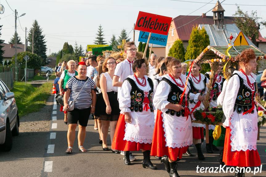 Dożynki gminne w Dobieszynie. Mieszkańcy przeszli w korowodzie
