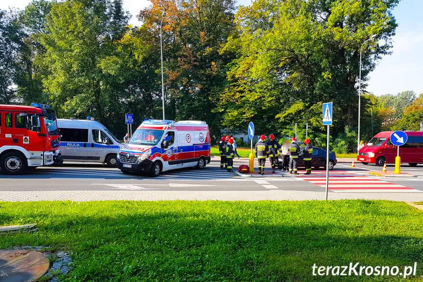 Krosno. 32-latek potrącony na przejściu dla pieszych