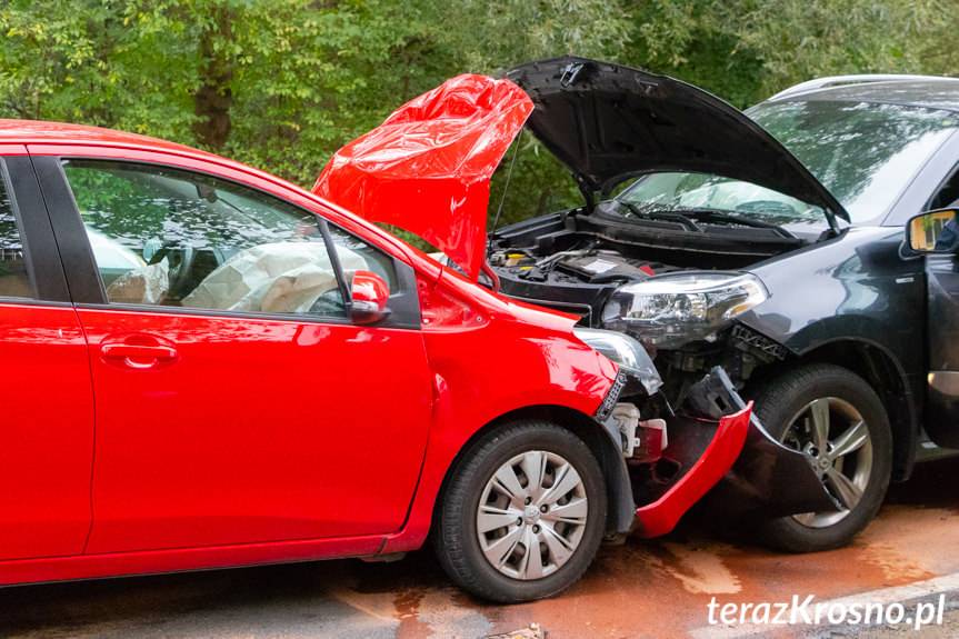 Zderzenie trzech samochodów w Posadzie Górnej