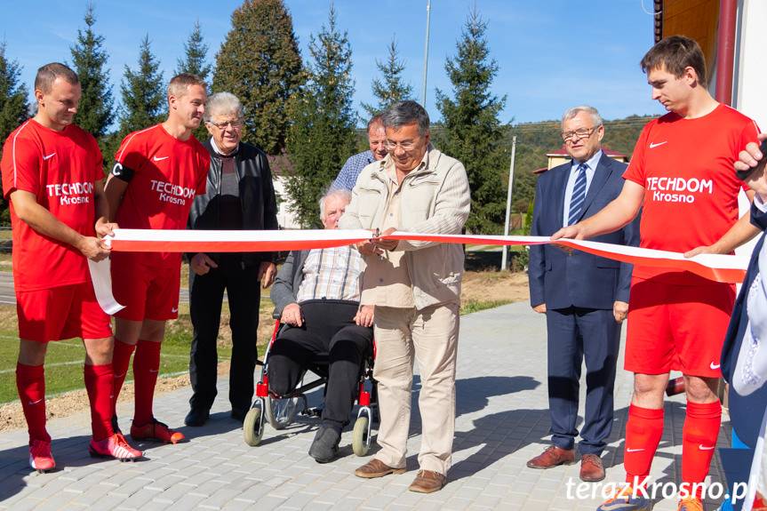 Otwarcie budynku socjalnego przy stadionie w Węglówce