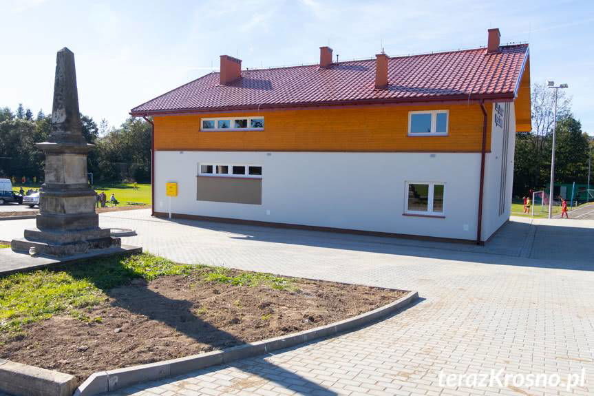 Otwarcie budynku socjalnego przy stadionie w Węglówce