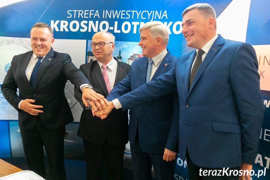 Samorządowcy porozumieli się. Kompromis w sprawie lotniska "Iwonicz"