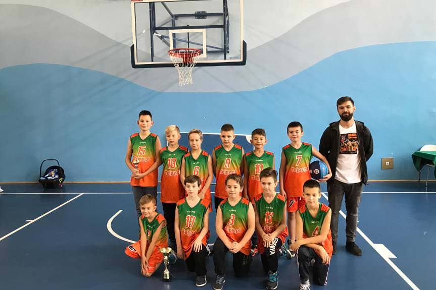 Turniej młodych adeptów koszykówki