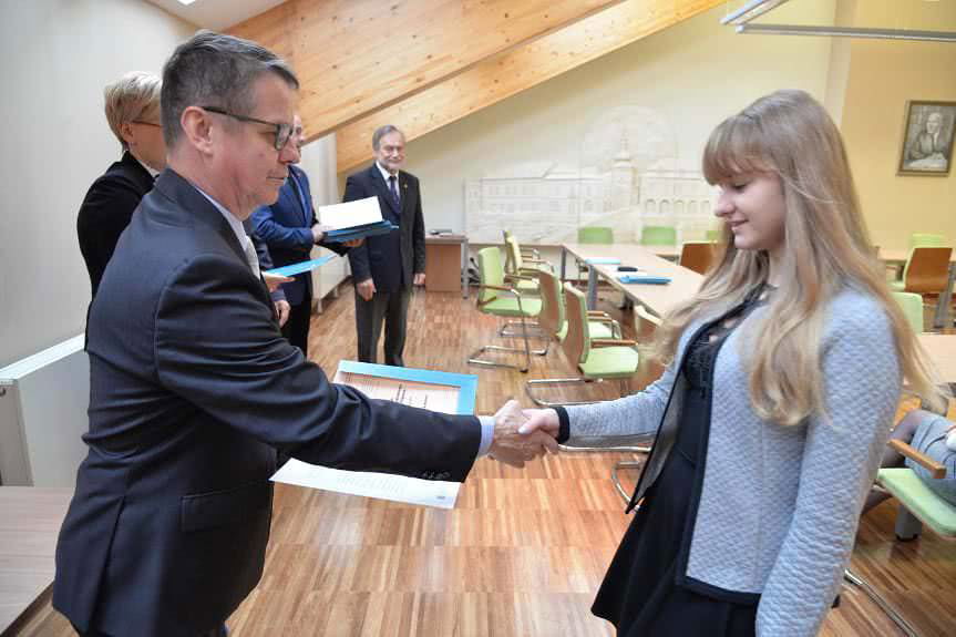 Stypendia z Funduszu im. Stanisława Pigonia wręczone