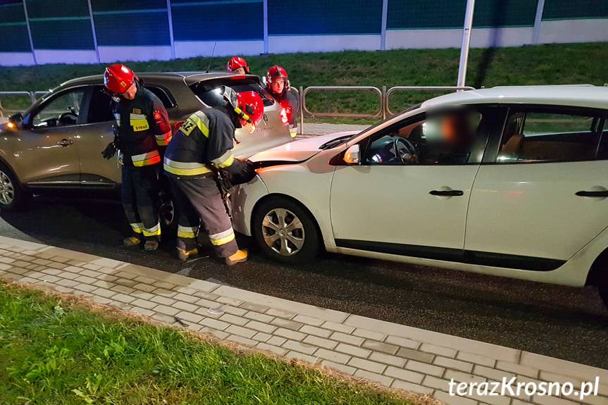 Zderzenie dwóch renault na Podkarpackiej