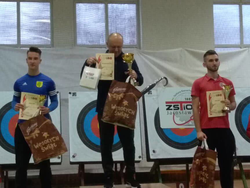 XI Halowe Mikołajkowe Zawody Łucznicze