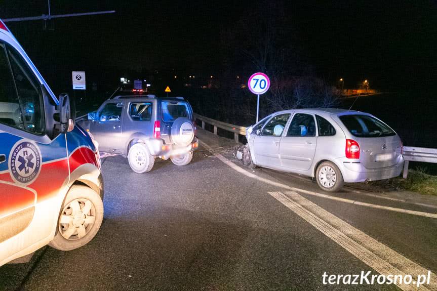 Wypadek w Krośnie, zderzenie citroena i suzuki