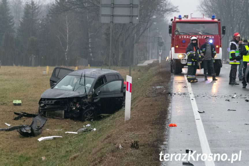 Wypadek w Szebniach, zderzenie trzech samochodów