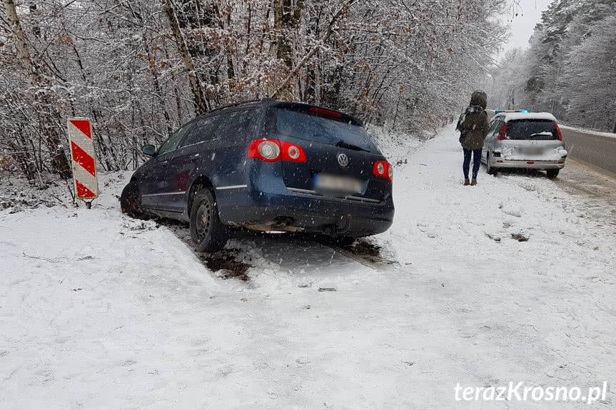 Trudne warunki na drogach. Kolizja drogowa w Odrzykoniu i Potoku