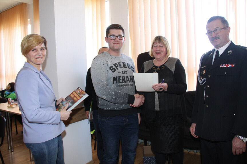 Natalia, Jakub i Patryk zwycięzcami gminnych eliminacji w Konkursie Wiedzy Pożarniczej