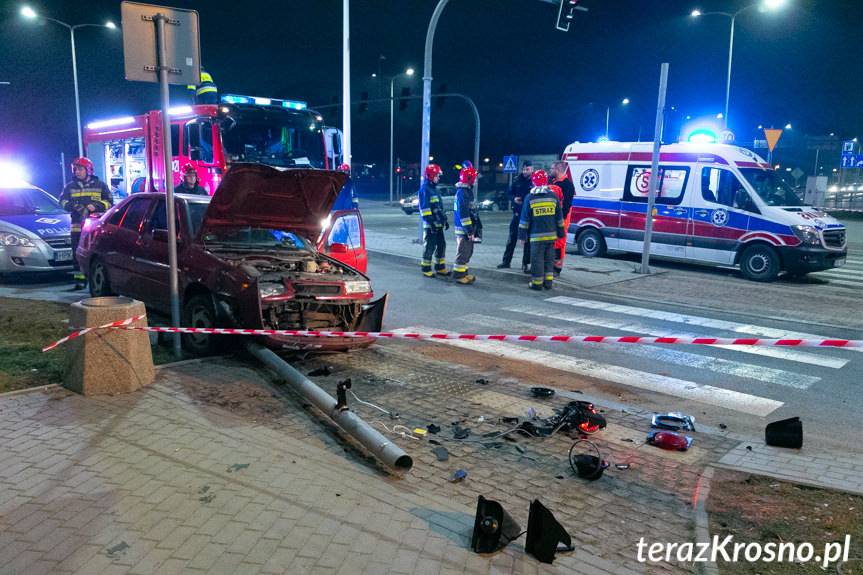 Wjechał w sygnalizator dla pieszych