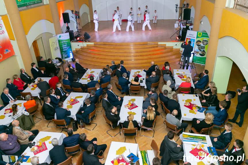 Najpopularniejsi i najlepsi sportowcy, trenerzy i działacze powiatu