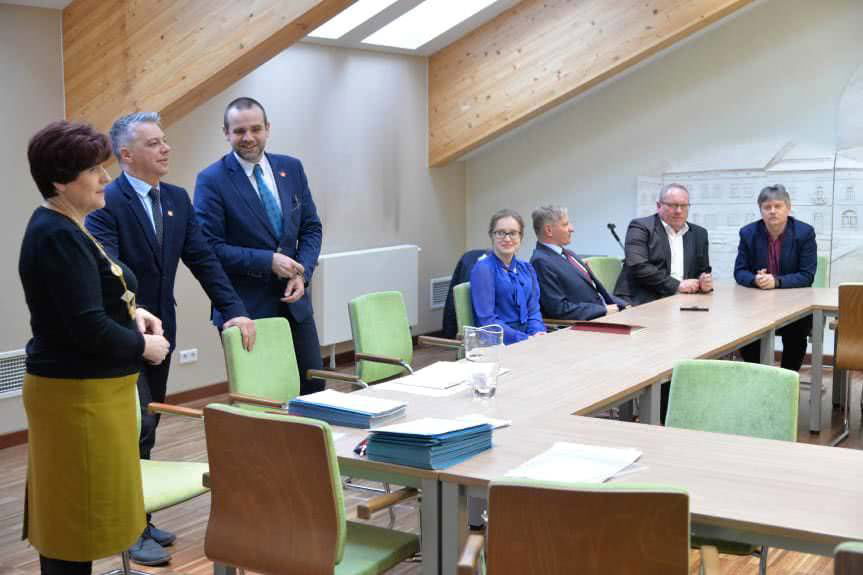 Uroczyste wręczenie certyfikatów z kursów