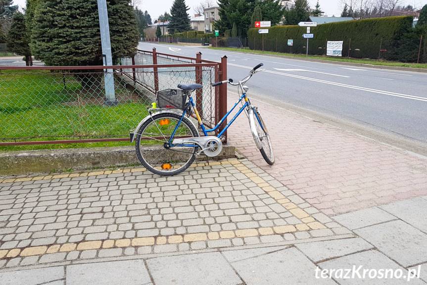 Rowerzystka potrącona przez samochód