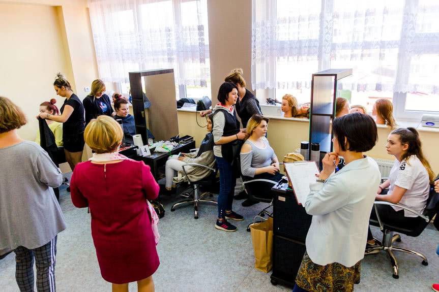 Młode fryzjerki rywalizowały w Iwoniczu