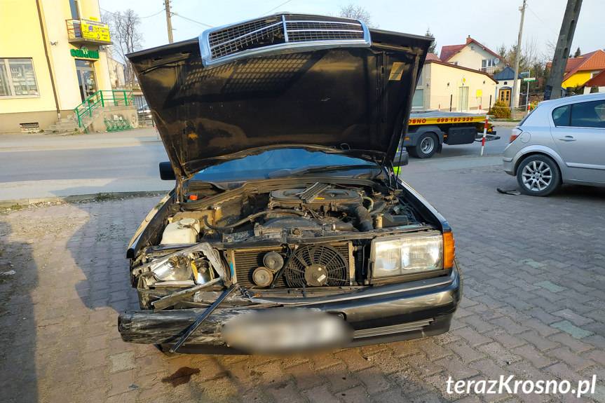 Kolizja na skrzyżowaniu w Zręcinie
