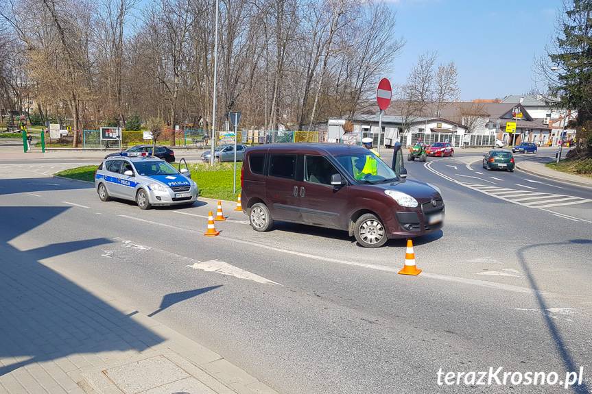 Kompletnie pijany kierowca spowodował kolizję