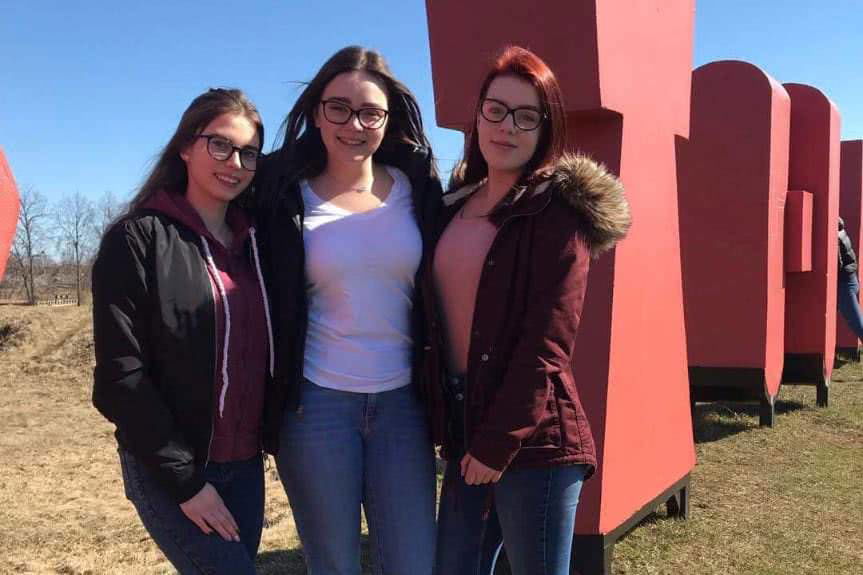 Uczennice z Zespołu Szkół w Iwoniczu na Łotwie