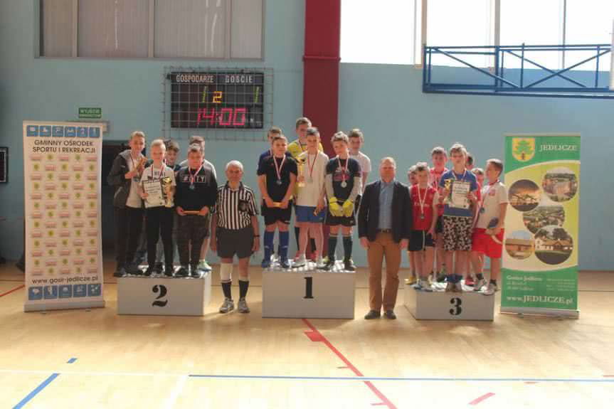 Wielkanocne turnieje z GOSiR Jedlicze 