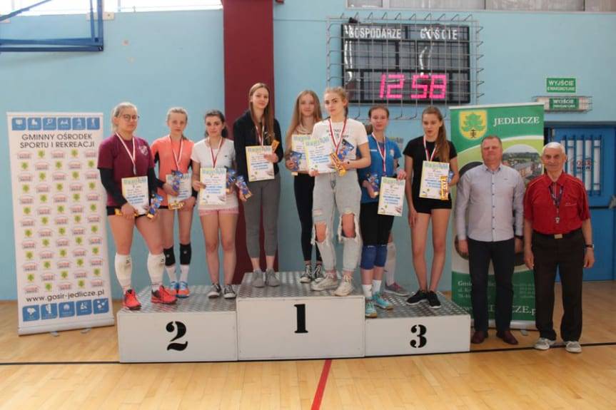 Wielkanocne turnieje z GOSiR Jedlicze 