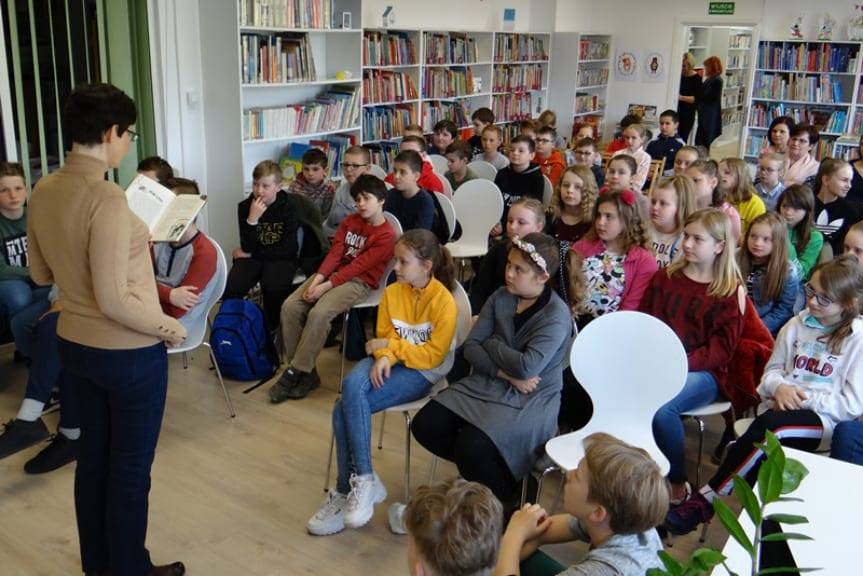 Spotkanie uczniów z autorką książek dla dzieci