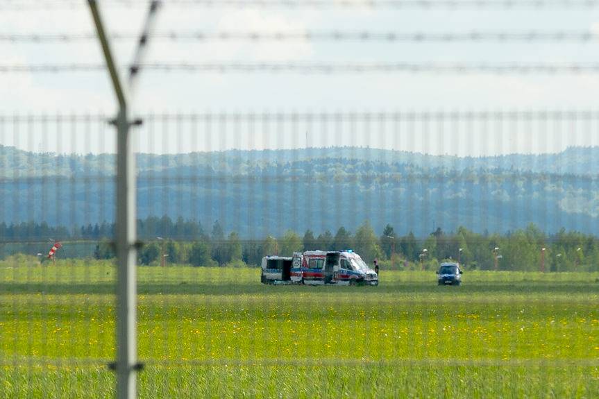 Wypadek skoczka spadochronowego w Krośnie