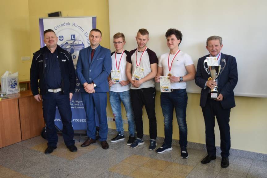 Uczniowie z Iwonicza Mistrzami Województwa Podkarpakiego