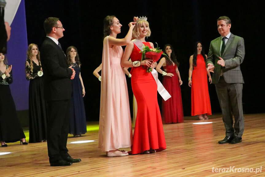 Wybory Miss PWSZ 2019. Korona dla Aleksandry Rakowskiej