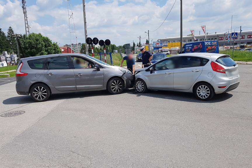 Czołowe zderzenie na "zetce"