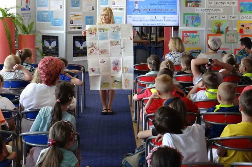 Krośnianie i sportowcy czytają dzieciom