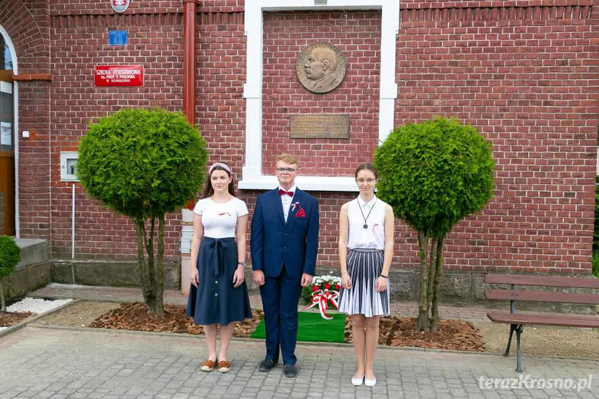 Szkoła Podstawowa w Komborni ma swój sztandar