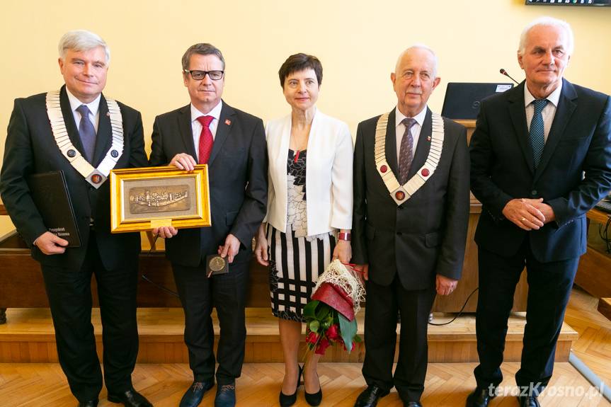 Prezydent wręczył medale, nagrody i wyróżnienia