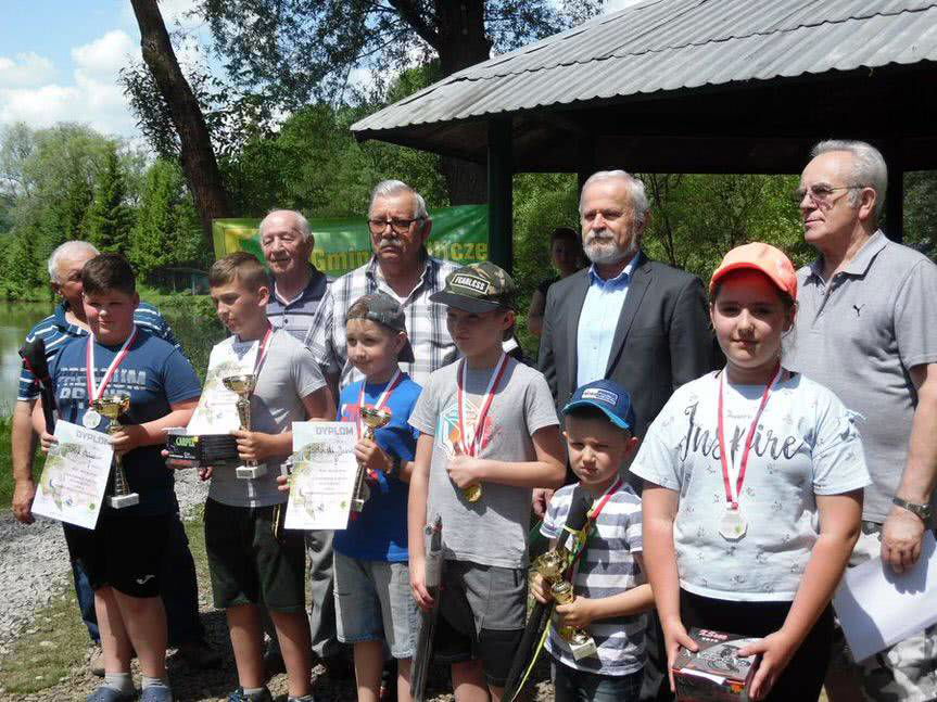 Dzieci w Jedliczu świętowały na sportowo