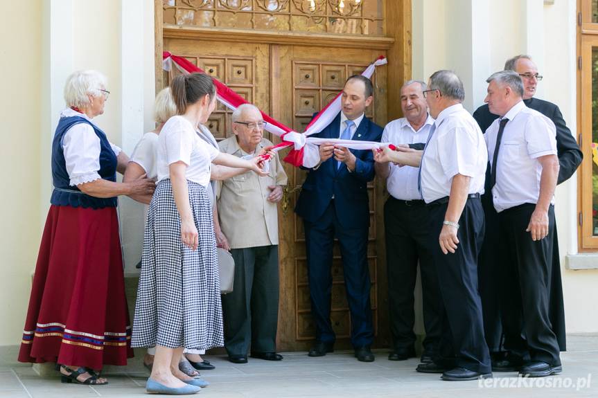 Dwór w Bratkówce odzyskał dawny blask