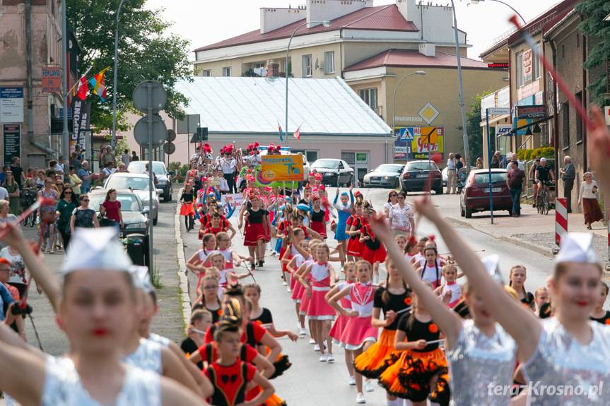 Parada mażoretek przeszła ulicami Krosna