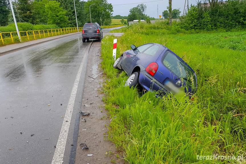 Zderzenie samochodów we Wróbliku Królewskim
