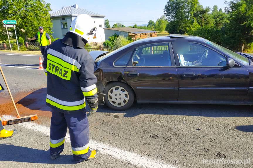 Zderzenie trzech samochodów w Jaszczwi